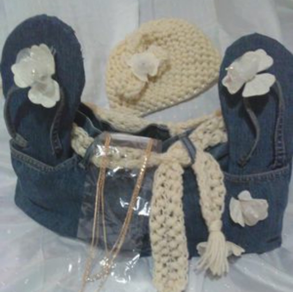 Denim knitted Jean purse set - Picture 1 of 3